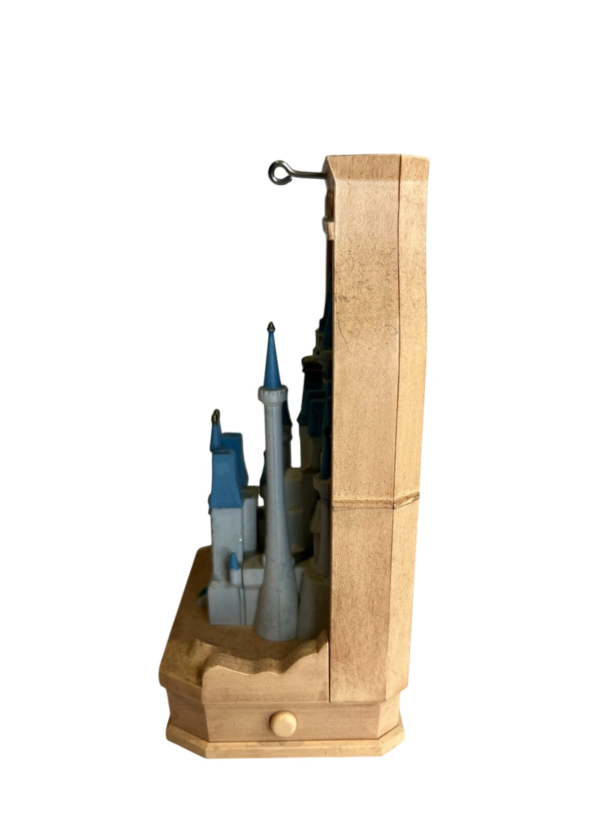 2016 Cinderella's Castle Hallmark Ornament (Disney) QXD6161