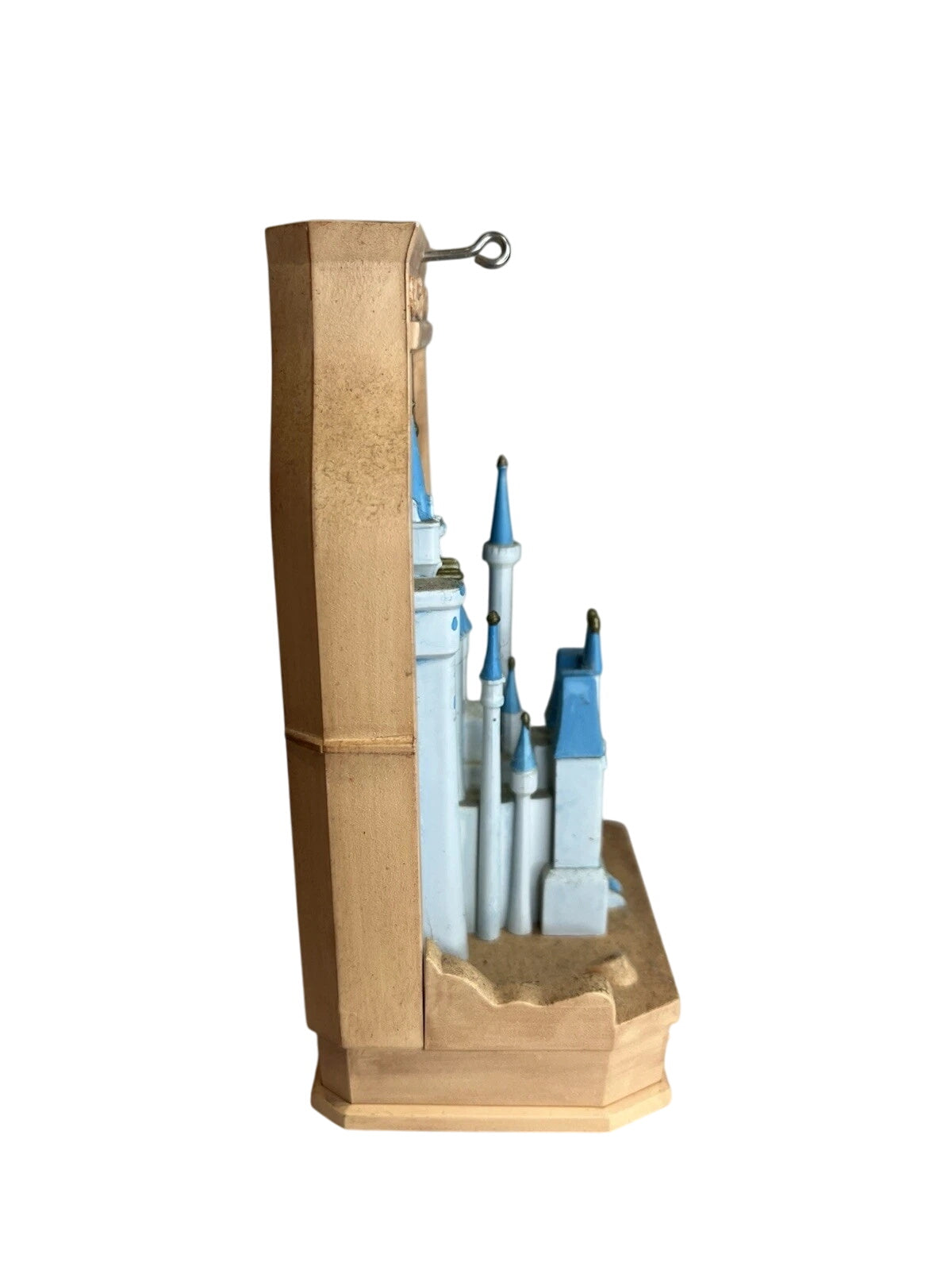 2016 Cinderella's Castle Hallmark Ornament (Disney) QXD6161