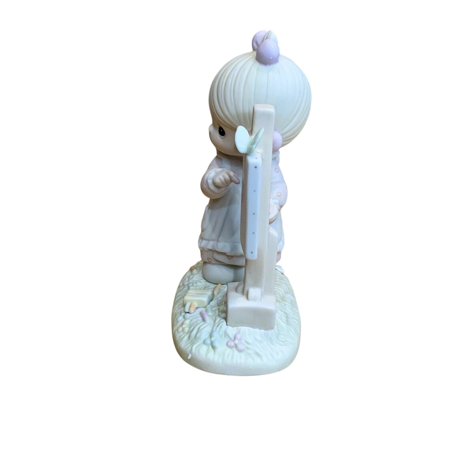 Adorable Figurine: Girl, Boy, and Bird - Perfect Collectible