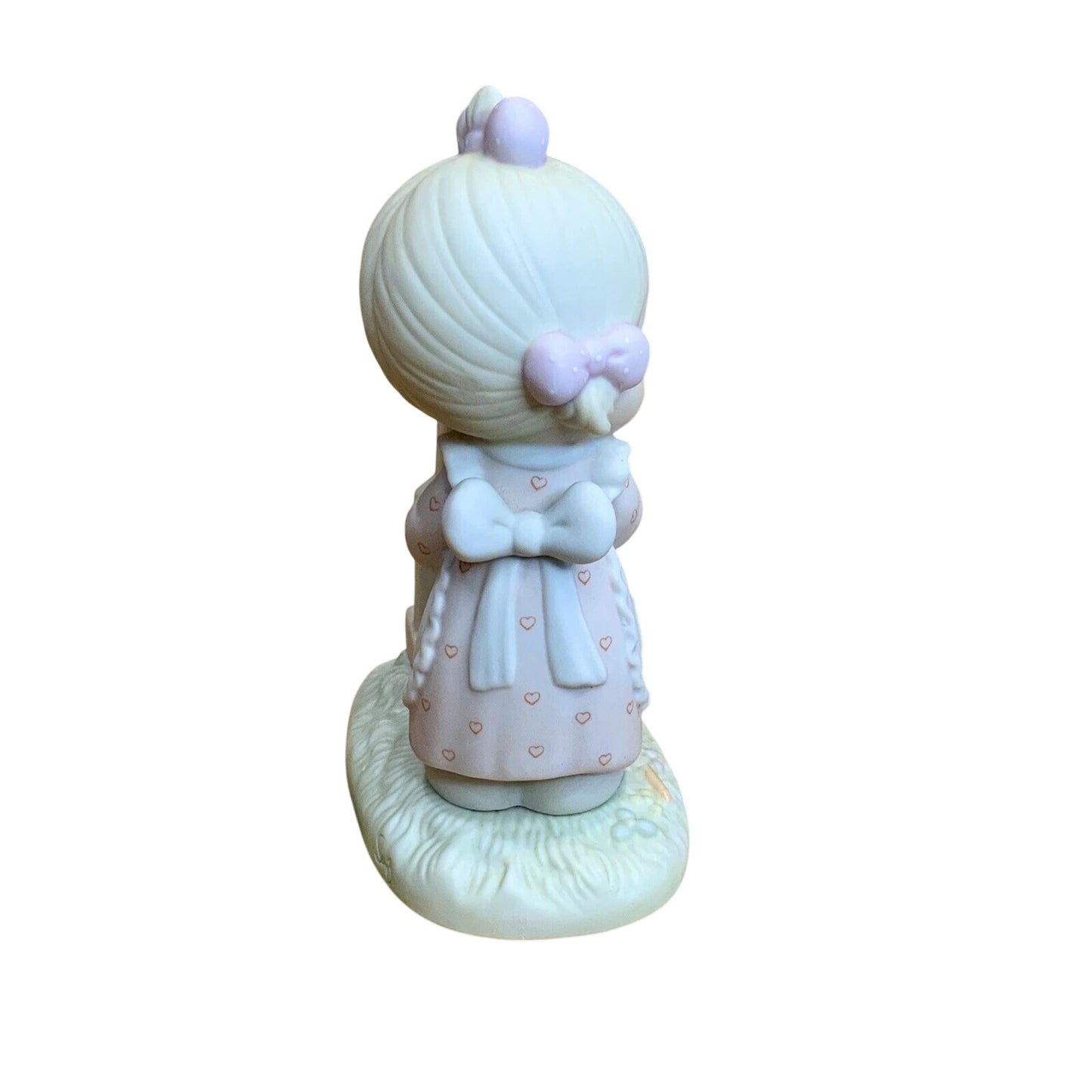 Adorable Figurine: Girl, Boy, and Bird - Perfect Collectible