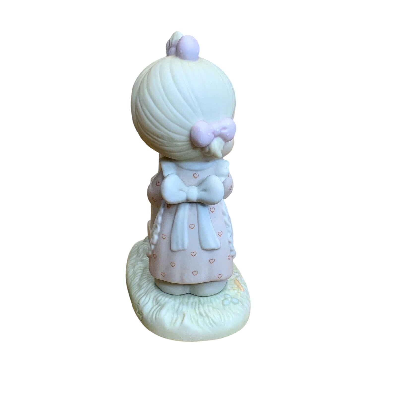 Adorable Figurine: Girl, Boy, and Bird - Perfect Collectible
