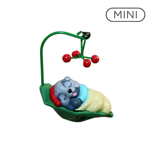 1992 Raccoon in Leaf (Woodland Babies)