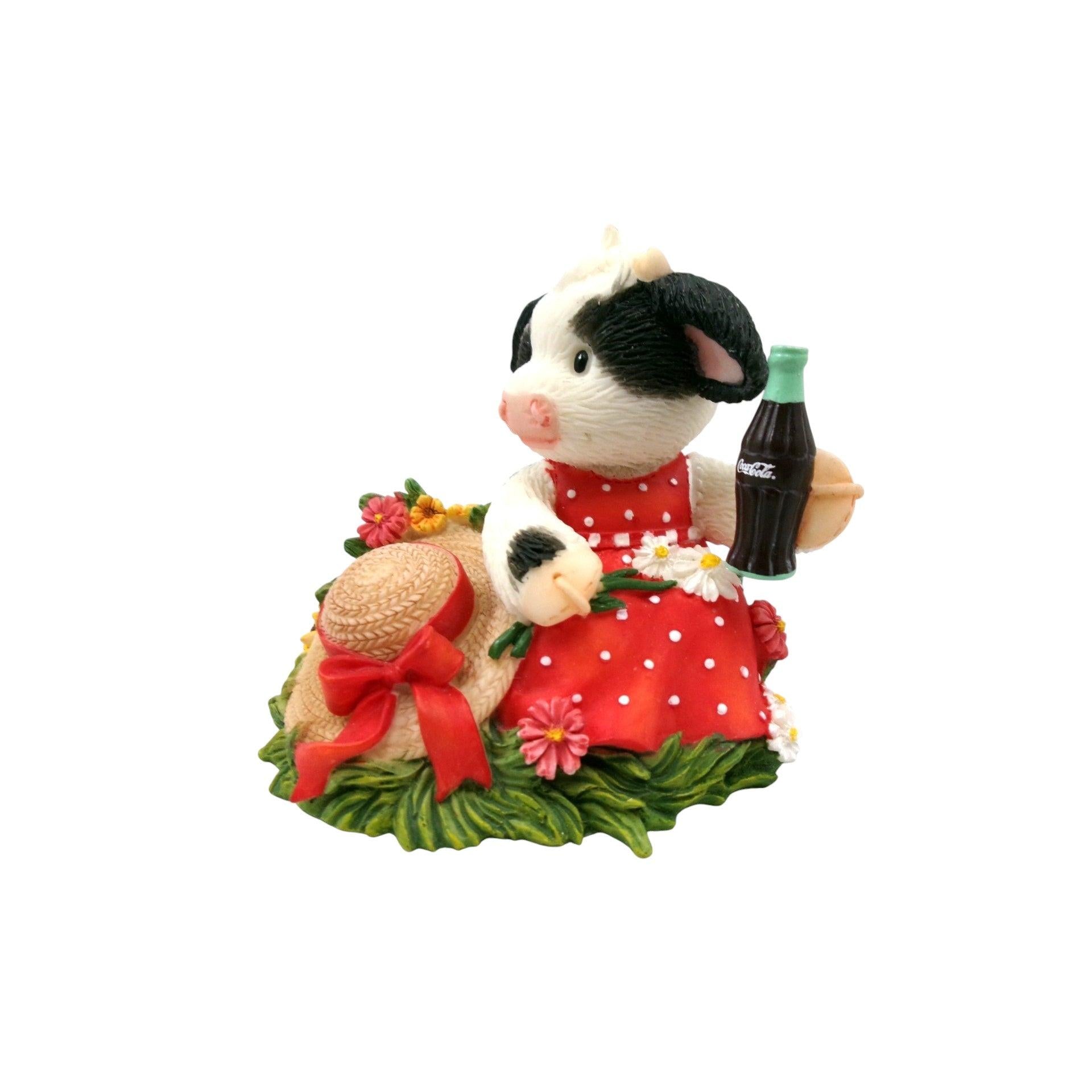 Vintage I Cudn't Be Happier" Girl Drinking Coke Figurine Enesco Ornament (Coca Cola) 826979 826979