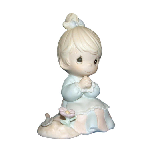 Capture the Beauty of Nature with Enesco's Three-Dimensional Figurines Image1