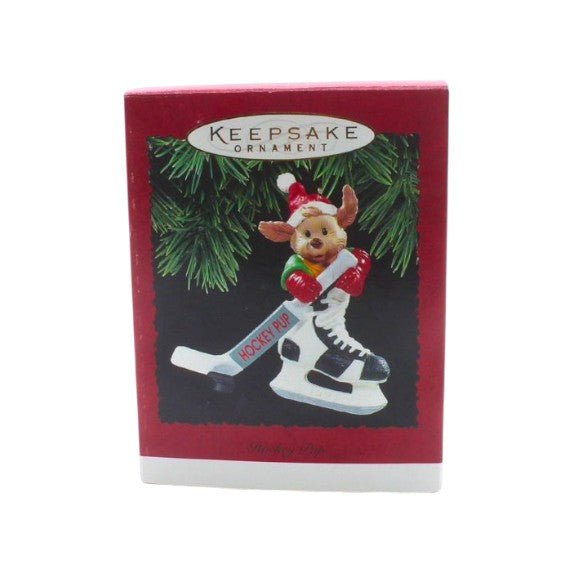1995 Hockey Pup Hallmark Ornament (Hockey) QX5917 Image2