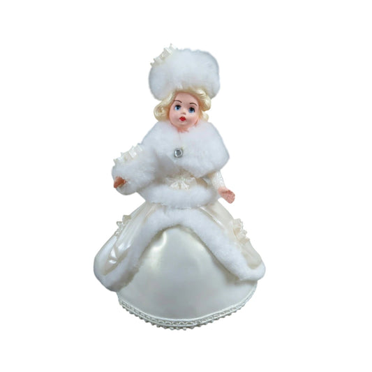 2002 Winter Wonderland (Madame Alexander)