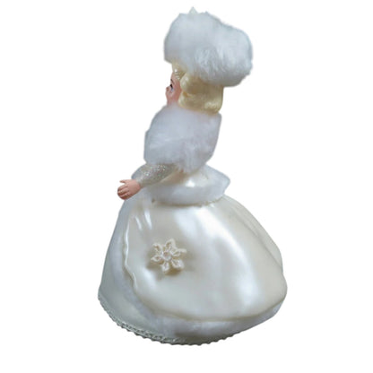 2002 Winter Wonderland (Madame Alexander)