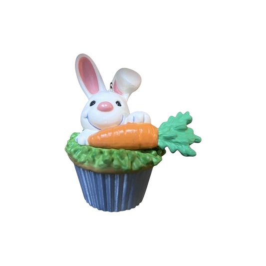2016 Some Bunny to Love (Keepsake Cupcake)