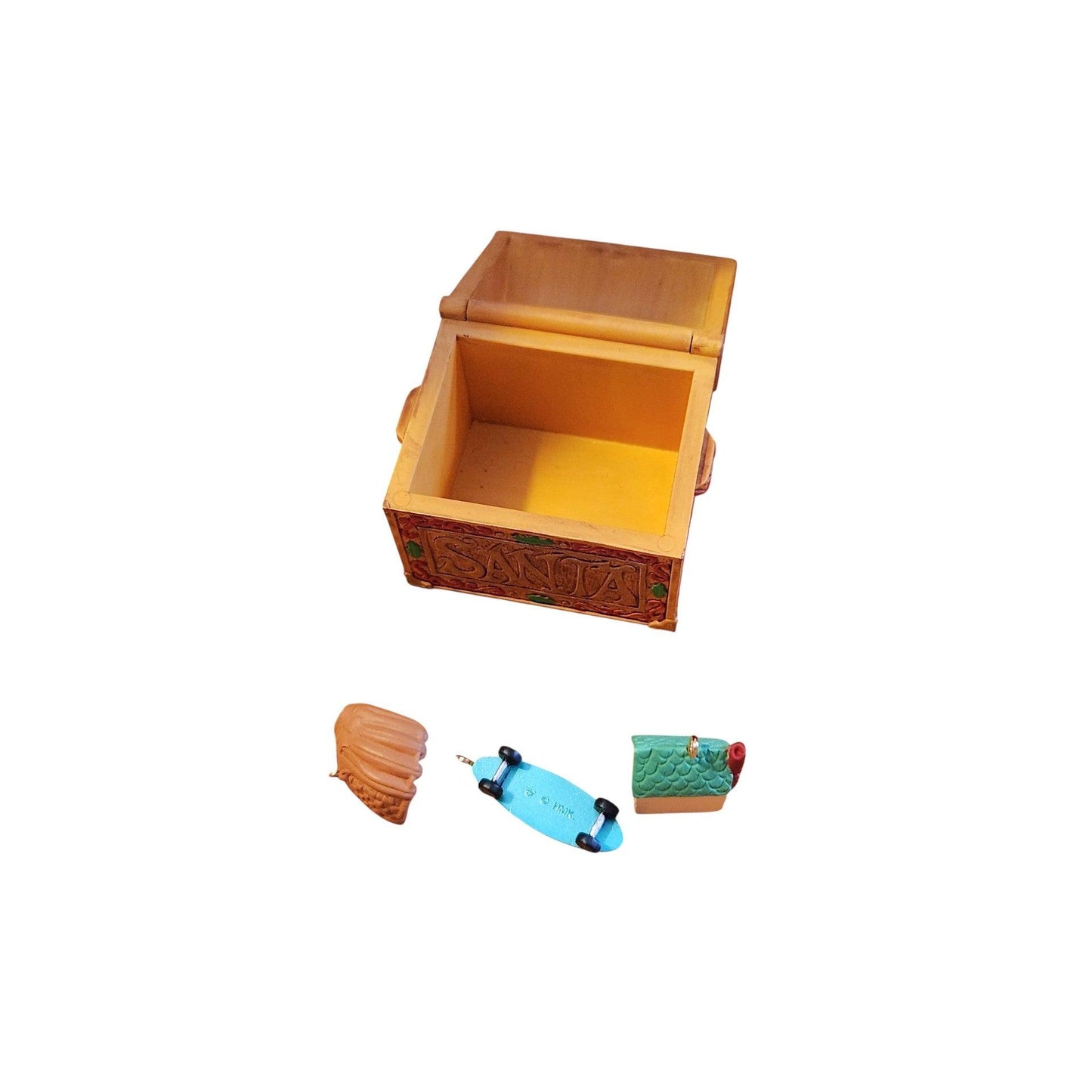 2001 Santa's Toy Box (Toys and Games)