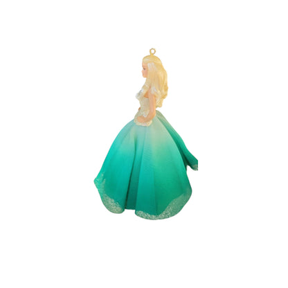 2016 Holiday Barbie (Barbie)