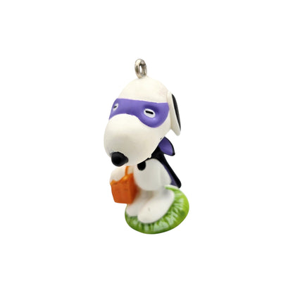 2020 Vampire Snoopy (Peanuts)