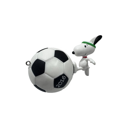 2016 Kickin' with Snoopy (Peanuts)