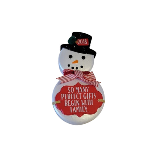 2018 The Gift of Family (Snowmen)