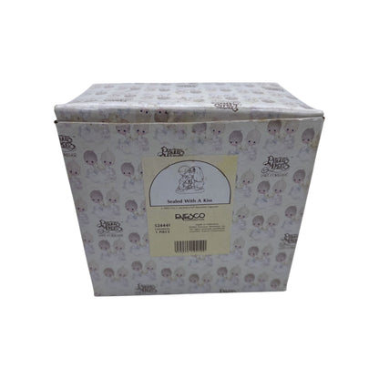 1992 Sealed With a Kiss (Precious Moments)