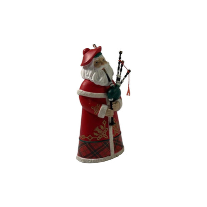 2017 Scotland (Santa From Around The World)