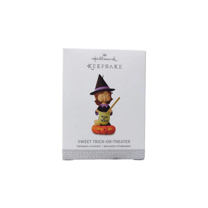 2014 Sweet Trick-Or-Treater (Happy Halloween!)