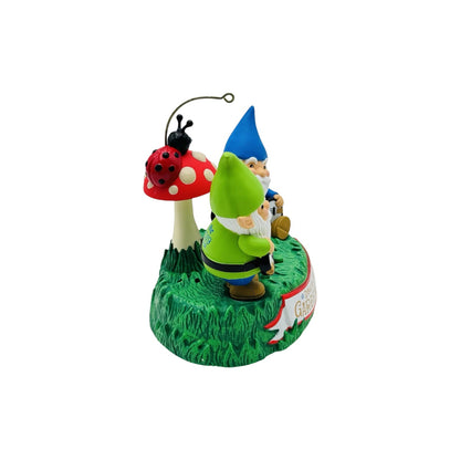 2019 Dueling Gnomes (Garden)
