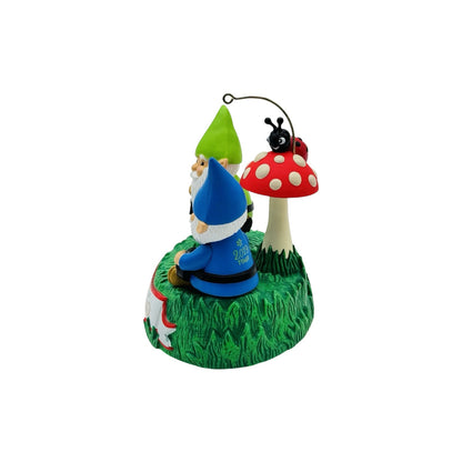 2019 Dueling Gnomes (Garden)