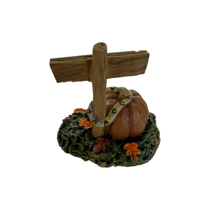 2015 Creepy Creatures Slither (Halloween Village Accessories – Department 56)
