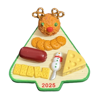 2025 Season's Treatings (Season's Treatings) QXR8392