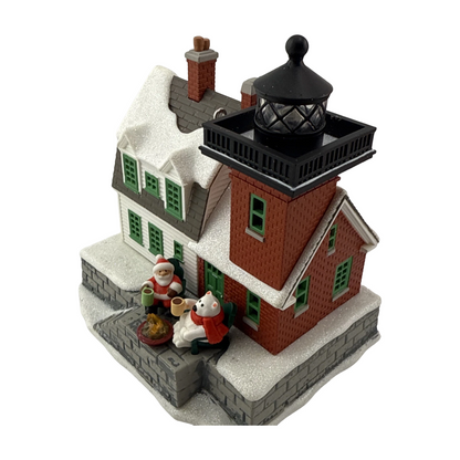 2025 Holiday Lighthouse (Holiday Lighthouse) QXR8702