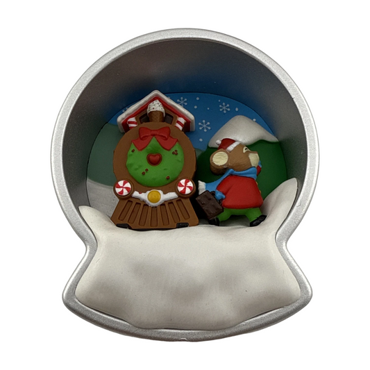 2025 Cookie Cutter Christmas (Cookie Cutter Christmas) QXR8402