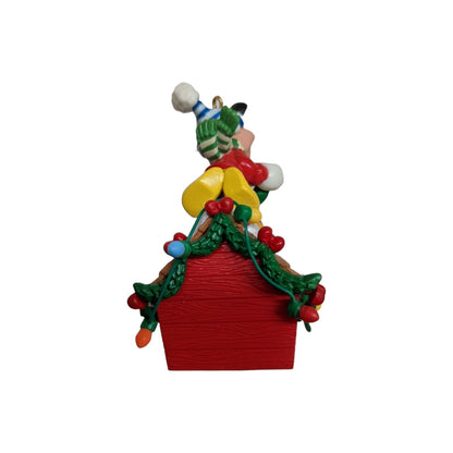 1990 It's Beginning to Look a Lot Like Christmas - Pluto (Mickey Mouse)