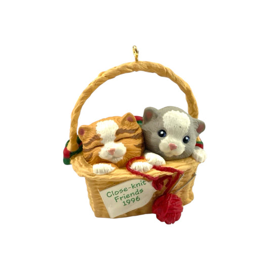 1996 Close-Knit Friends Hallmark Ornament (Friendship) QX5874 Image1