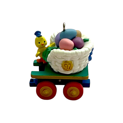 1996 Coilorful Coal Car Hallmark Ornament (Cottontail Express) QEO8652 Image3