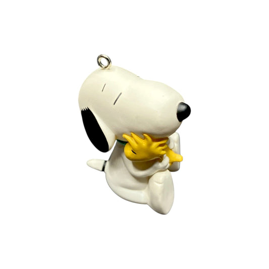 2000 A Snug Hug (Peanuts)