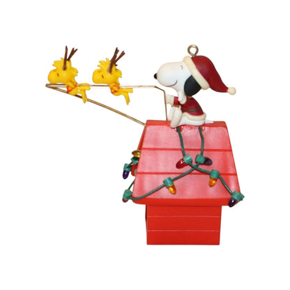 2005 Santa Beagle and Friends (Peanuts)