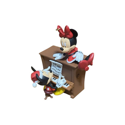 2012 A Merry Serenade (Mickey Mouse & Friends)