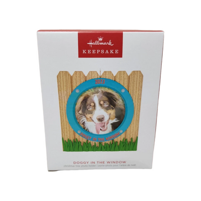 2023 Doggy in the Window (Photo Holder)