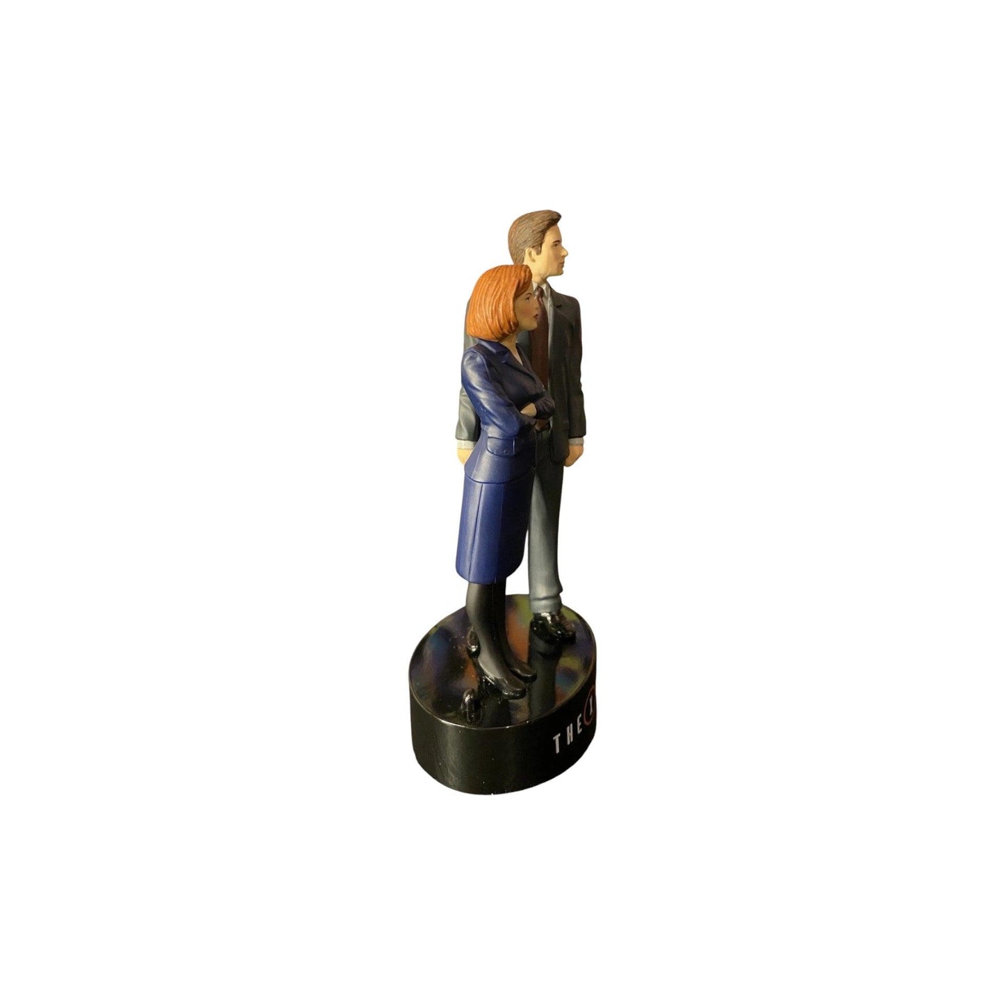 2017 Scully and Mulder (The X-Files)