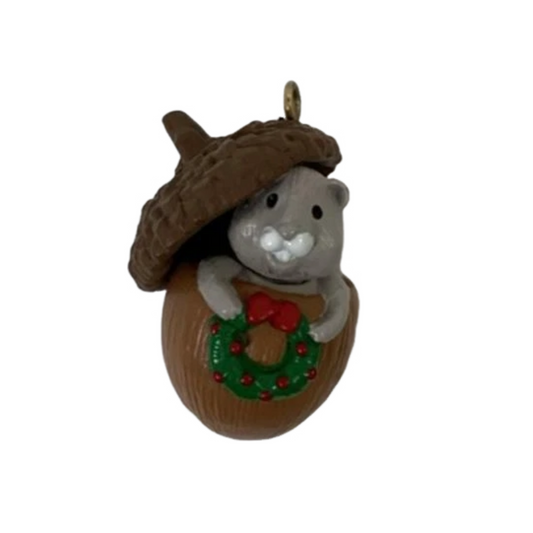 1989 Acorn Squirrel (Animal)