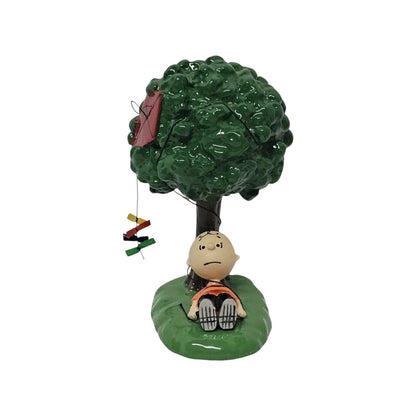 2016 Kite-Eating Tree (Peanuts Village Series)
