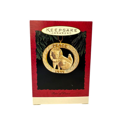 1994 Time of Peace Hallmark Ornament (Lion and Lamb) QX5813 Image2