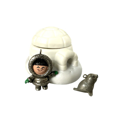 2000 Frosty Friends Igloo (Frosty Friends)