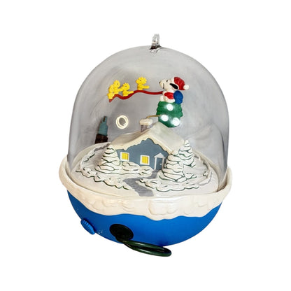 1997 Snoopy Plays Santa (Peanuts)