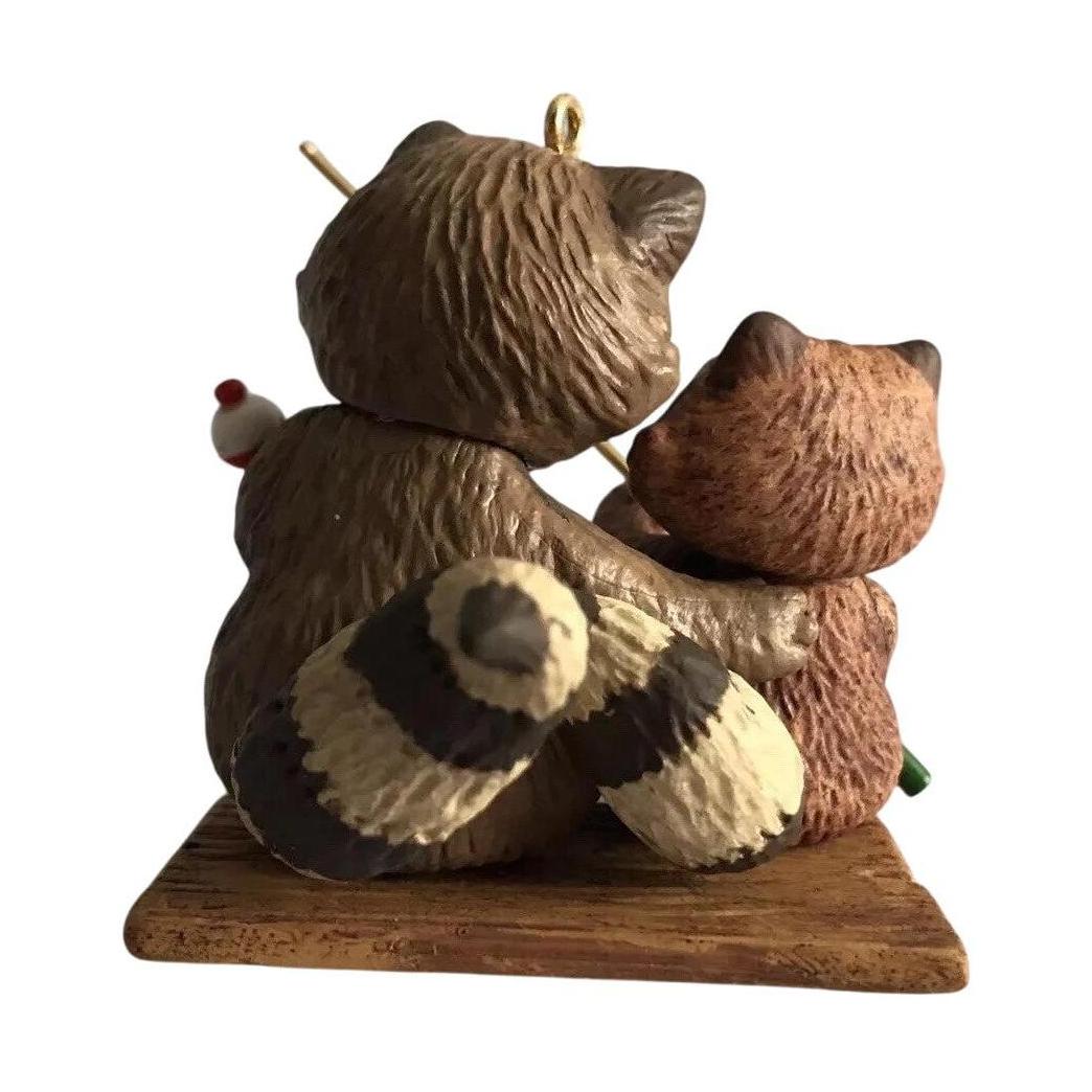 2009 FIshin' Buddies - Raccoon (Fishing)