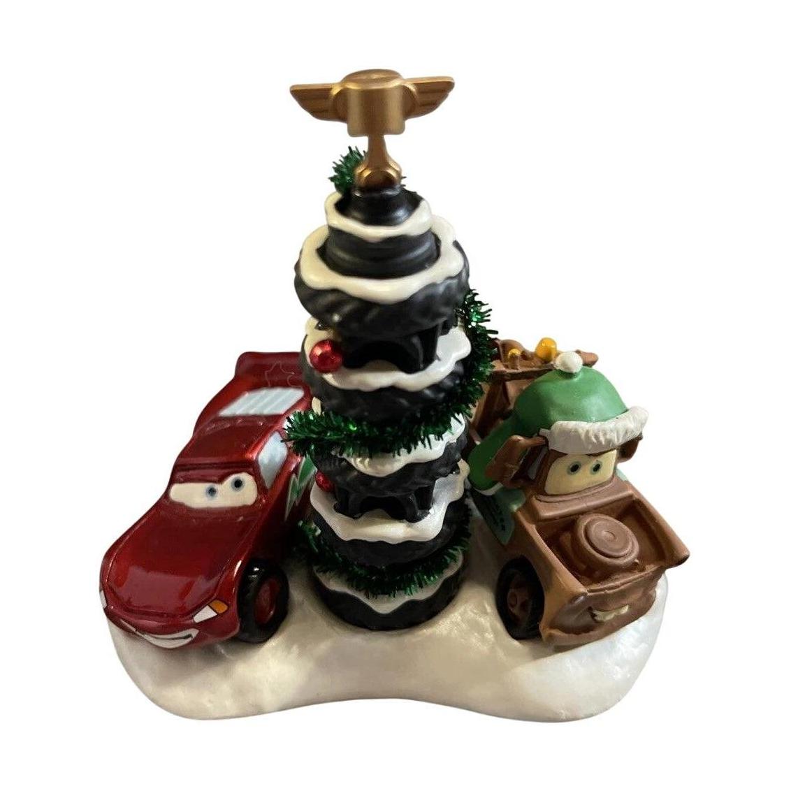 2010 Piston Cup Tire Tree (Cars)