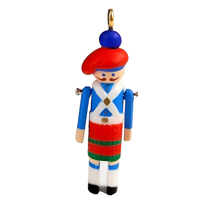 1998 Miniature Clothespin Soldier (Miniature Clothespin Soldier)