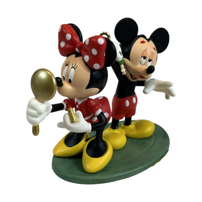 2009 Mistletoe Mickey (Mickey Mouse & Friends)