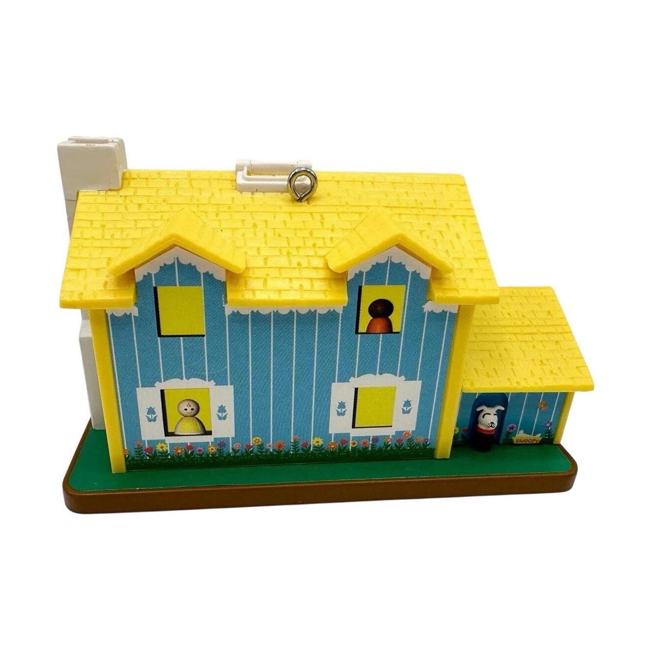2011 Play Family House (Fisher Price)