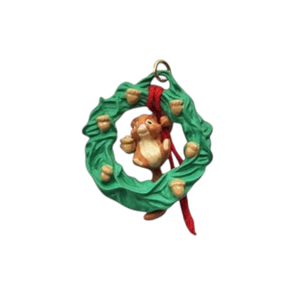 1990 Acorn Wreath (Chipmunk & Squirrel)
