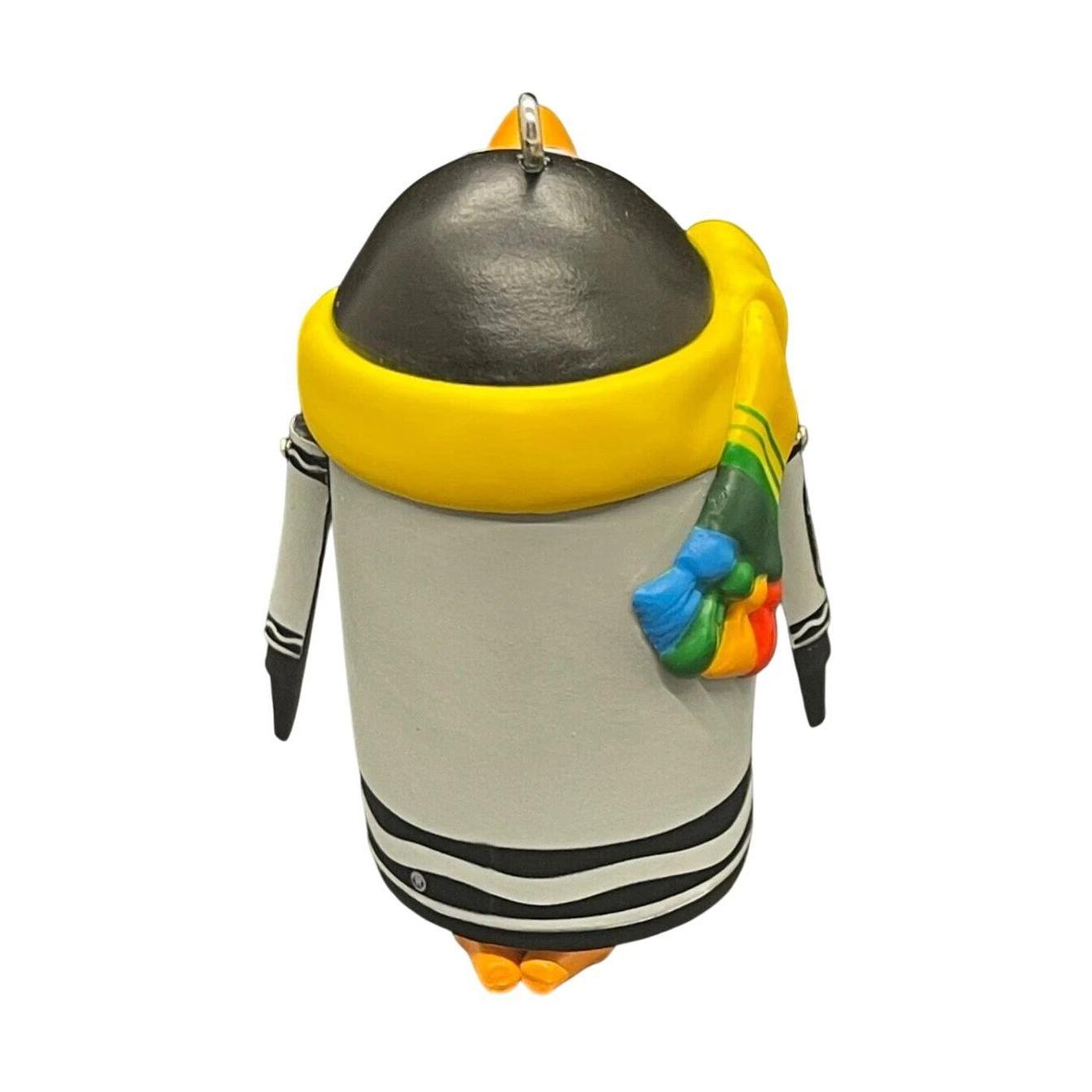 2006 Suited for the Season (Crayola)