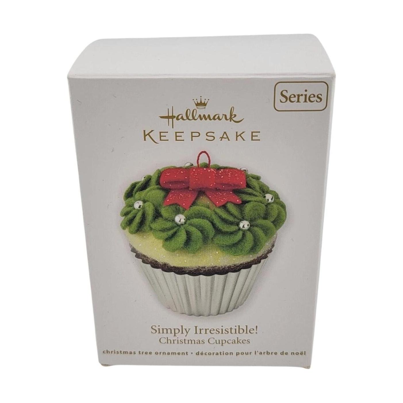 2011 Simply Irresistible! (Christmas Cupcakes)