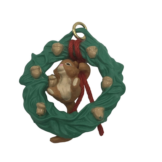 1990 Acorn Wreath (Chipmunk & Squirrel)