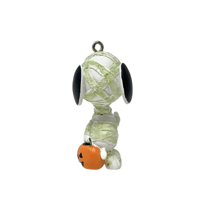 2010 Treats for Snoopy (Peanuts)
