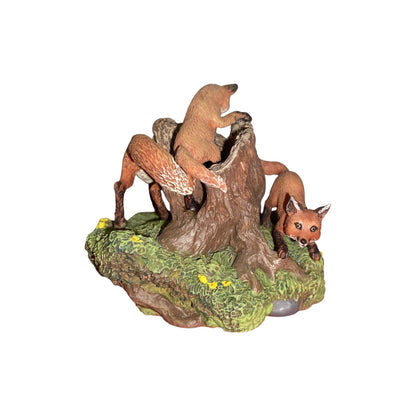 2000 Foxes in the Forest (Majestic Wilderness)